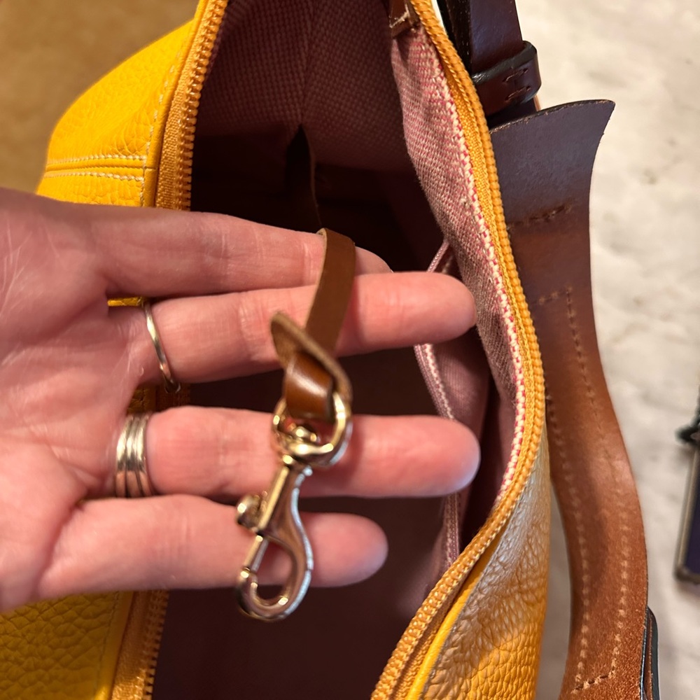 Dooney & Bourke Mustard Yellow Leather Shoulder Bag - like new! - Picture 6 of 13